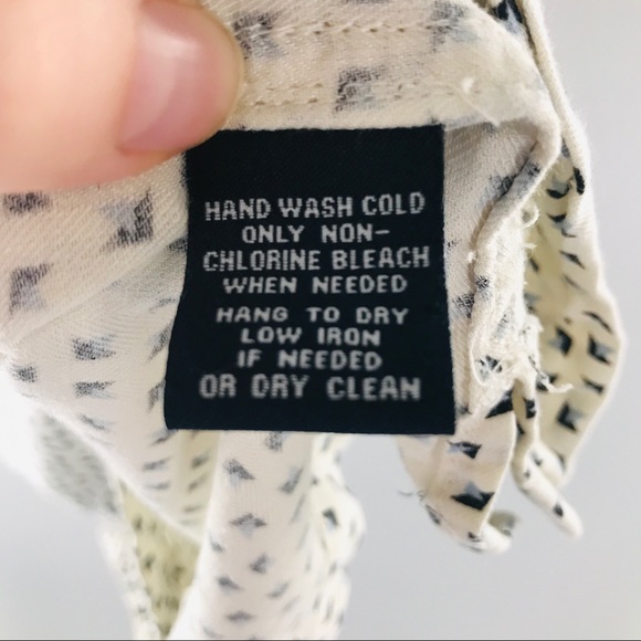 Linea Rosso Signature Cream & Navy Silk Rayon Button Down Shirt - Picture 5 of 8